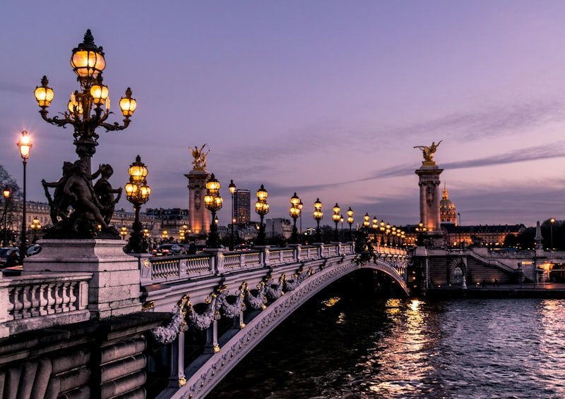 Paris bridge